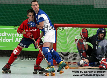 EuroJuniors04EngVItaly_ar.jpg