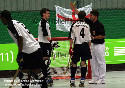 EuroJuniors04EngVGer_aq.jpg