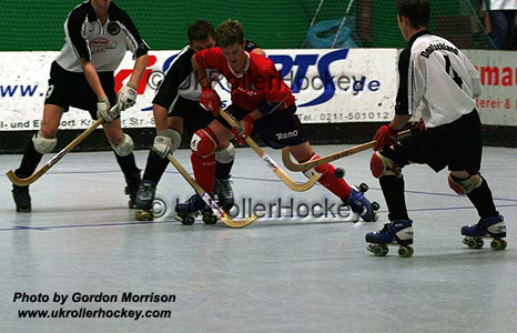 EuroJuniors04EngVGer_ar.jpg