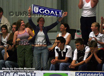 EuroJuniors04EngVGer_at.jpg