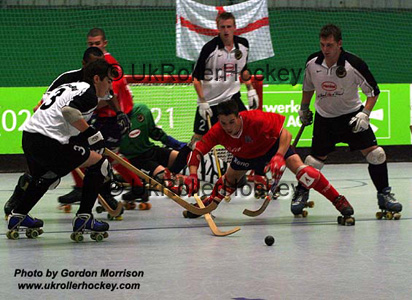 EuroJuniors04EngVGer_ax.jpg