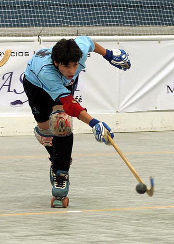 aWorld-U20-05-EngUru-9118