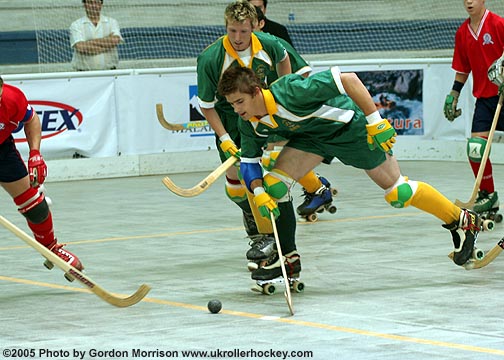 aWorld-U20-05-EngUru-9507