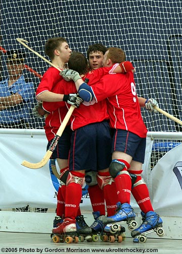 aWorld-U20-05-EngUru-9741