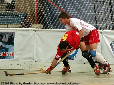 aWorld-U20-05-EngSpain0603