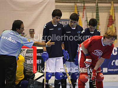 1W_U20_Eng_Arg2011_8282.jpg