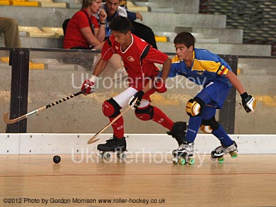 1U17_2012SwisAnd7089.jpg