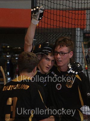 1U17_2012GerPor8242.jpg