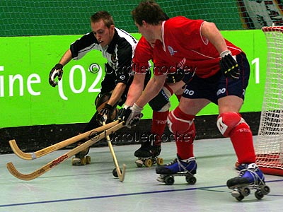 EuroJuniors04EngVGer_bg.jpg
